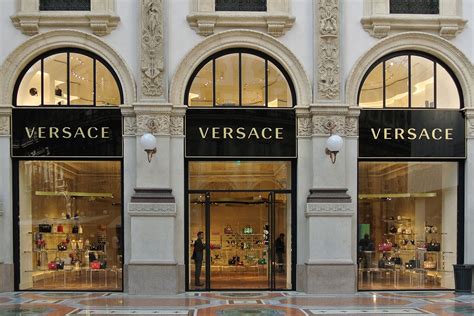 versace vendita kors|michael kors versace company.